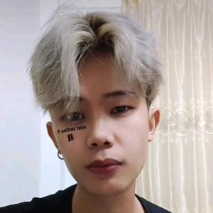 小😂😂鬼 头像