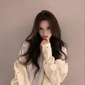 行万里听潮声 头像