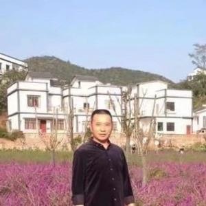 大眼睛观教育