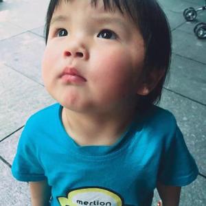 不黑无数码 头像