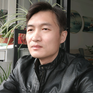 倚楼听书声 头像