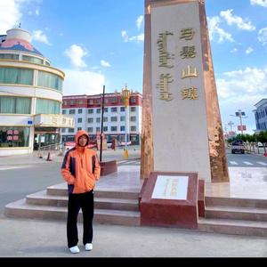 洛小克Vlog 头像