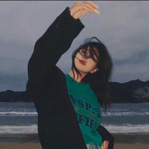 凌晨一点的猫呐 头像