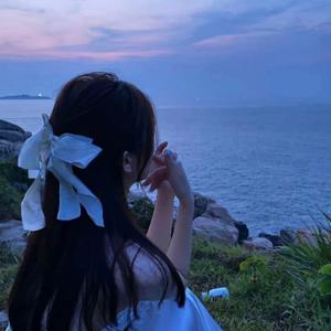 微微星月 头像