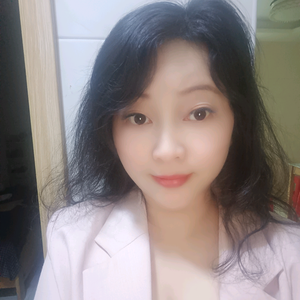 婉娜 头像