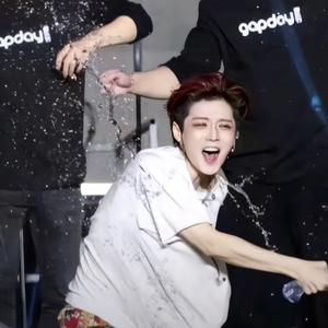 是樂快乐的乐啊 头像