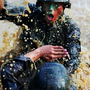 哨声入梦来 头像