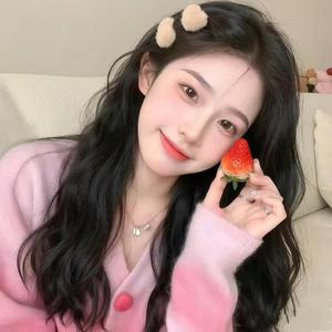 小鱼在努力 头像