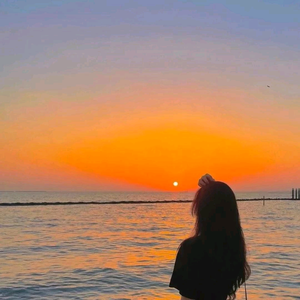 拾光绘故事馆 头像