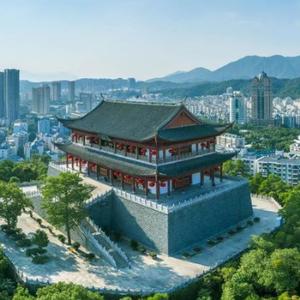 山人侃房