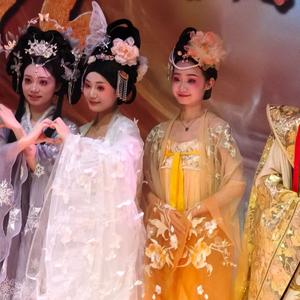 繁花中觅清香 头像