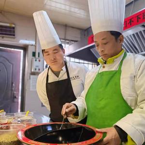 叨叨老王讲火锅 头像