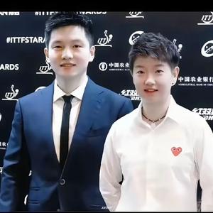 浊酒相逢笑谈历史 头像