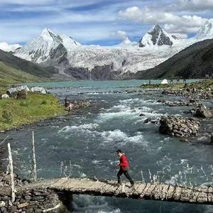 宇平看世界 头像